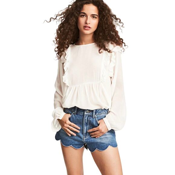 H&M Cute Blue 5 Pocket High Waist Shorts Zip Fly Button Close Scalloped Hem 6 - Picture 1 of 10